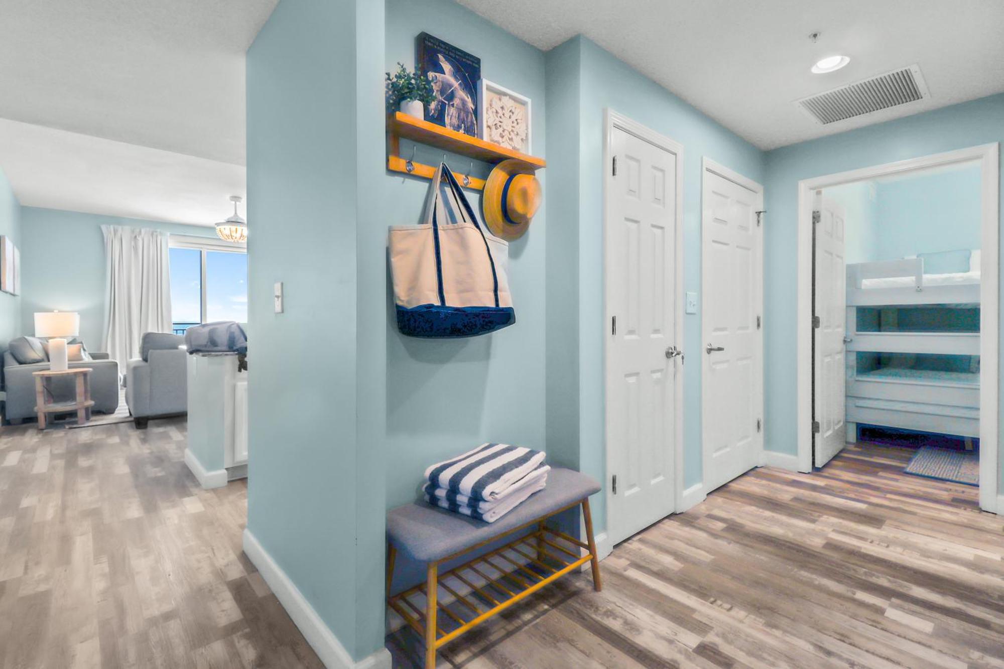 Front Close To Attractions Condo- Zenwave Retreat Panama City Beach